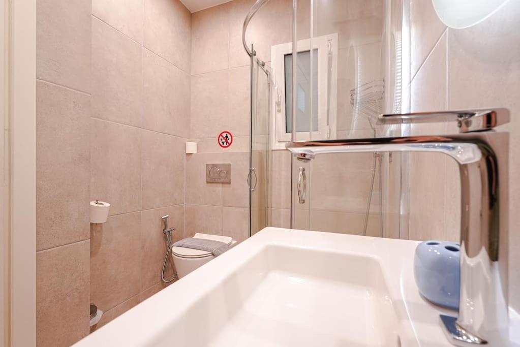 Syntagma Square, 60Sqm Dream Suite Athènes Extérieur photo